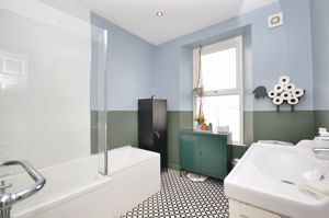 Photo 18- click for photo gallery